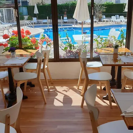 Hotel Mireia