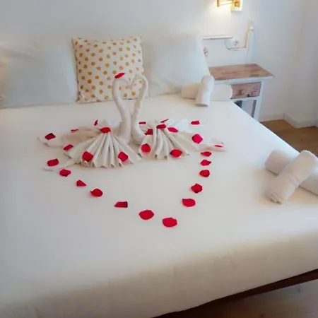 Mireia * יורט דה מאר