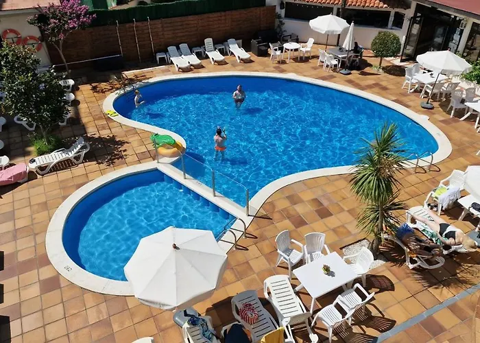 Mireia Hotel