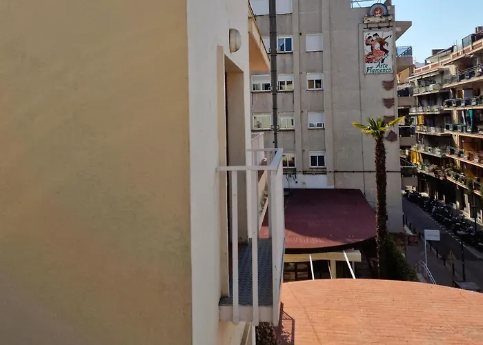 Mireia Hotel *