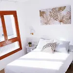 Mireia * Λορέτ Ντε Μαρ